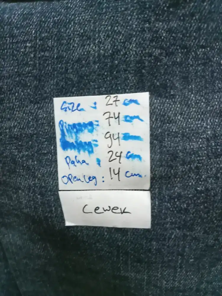 Jeans - Wanita - Size 27
