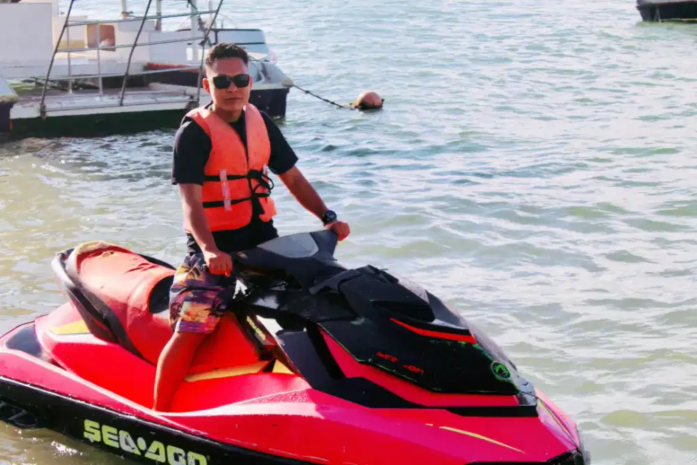 Mencari pekerja spv atau manager atau supir pribadi