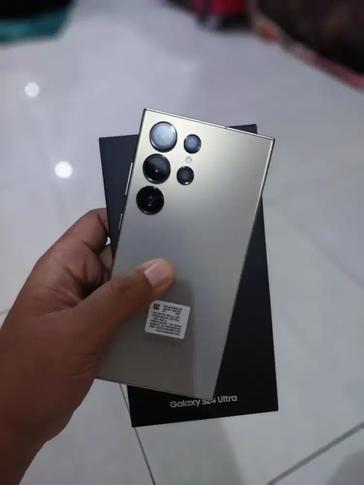 Samsung S24 ultra 12/256 baru 1 bulan