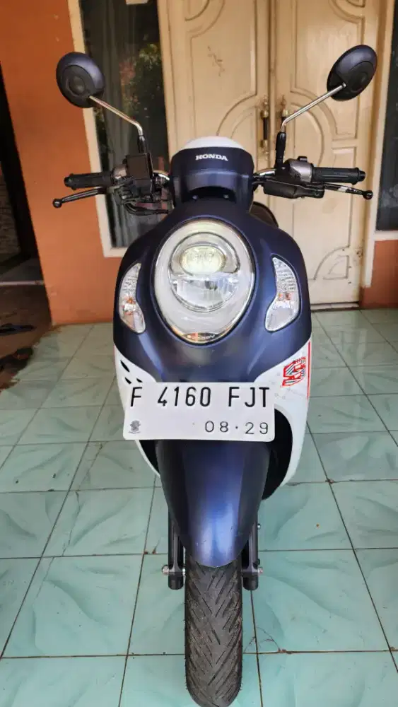 Jual motor Scoopy tahun 2024