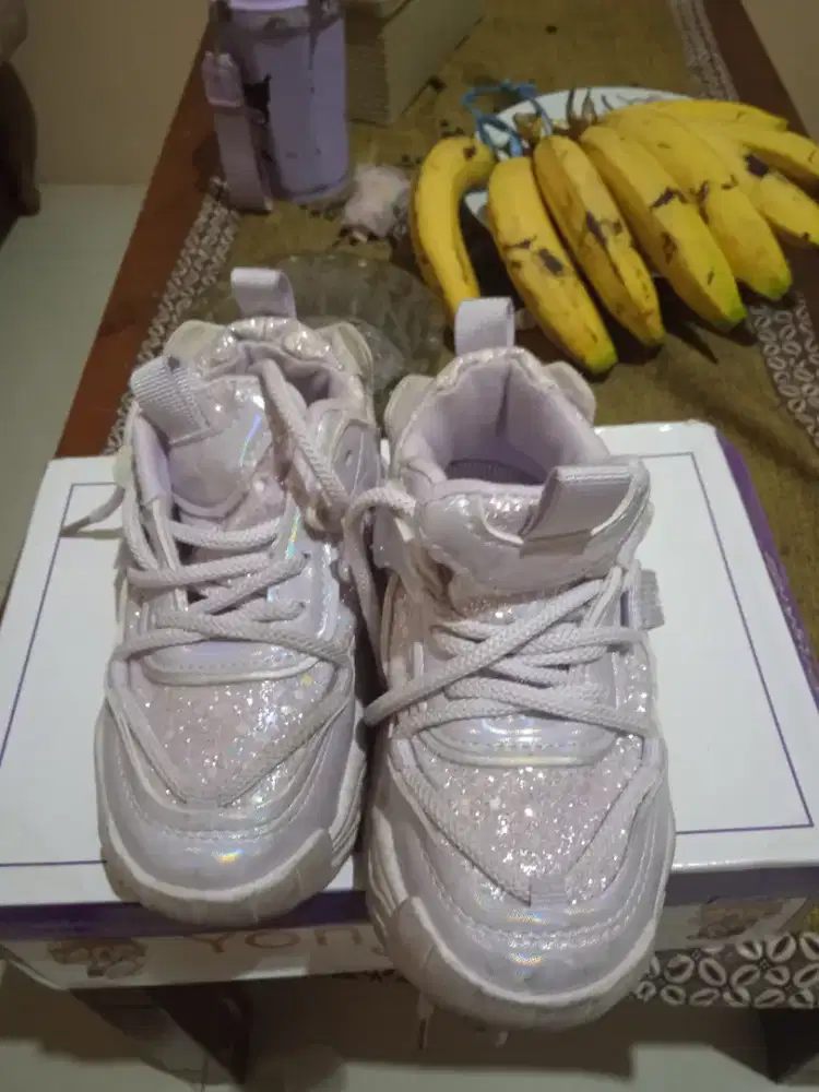 Sepatu anak 4-5 tahun second
