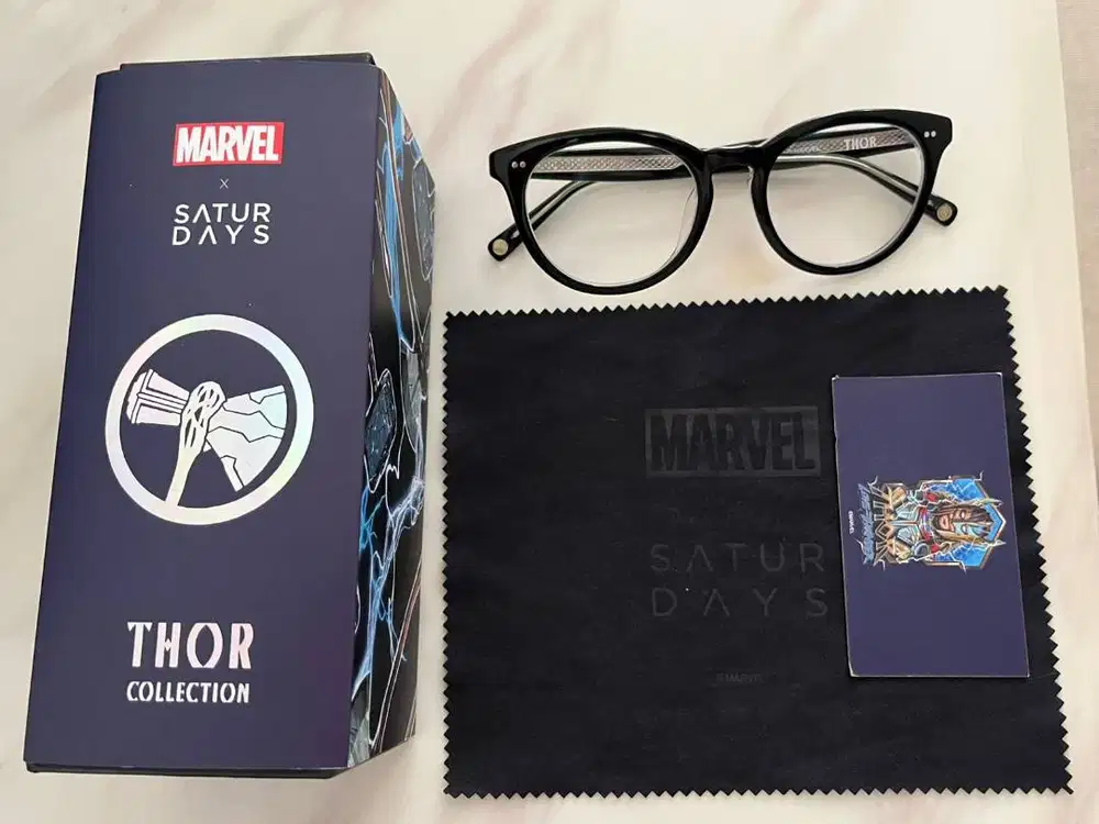 Kacamata Saturdays Thor