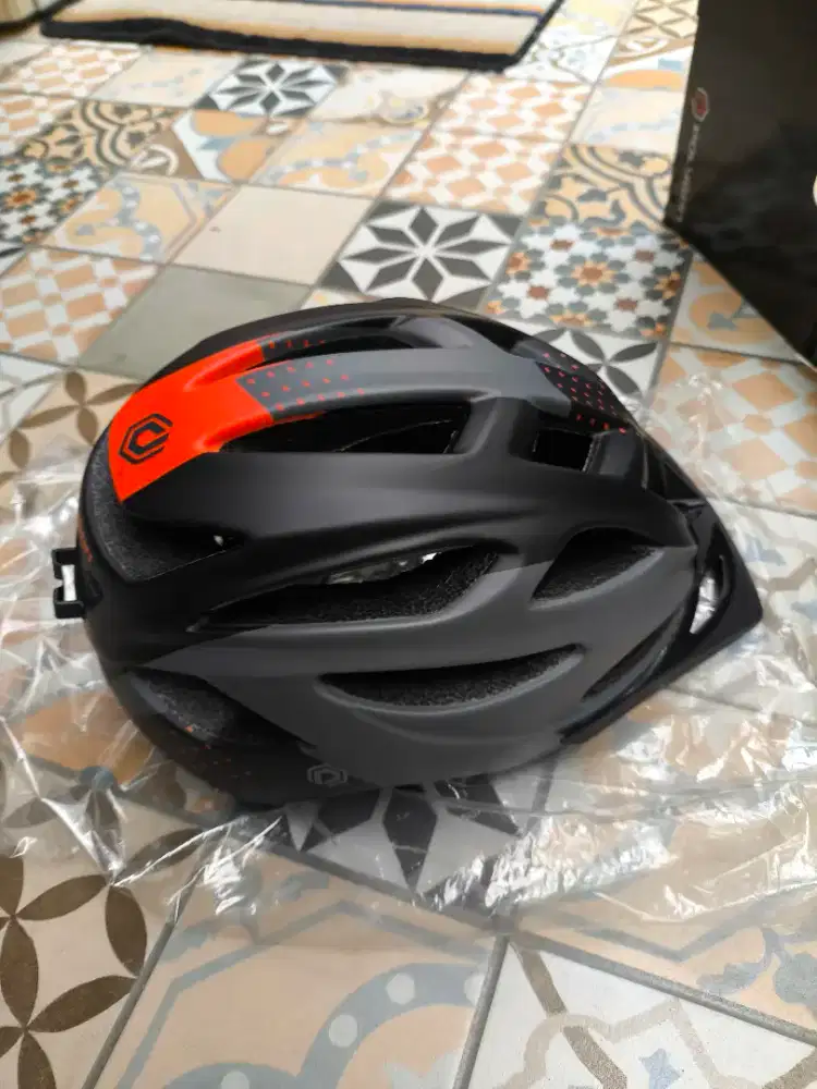 Helm Polygon Cliff