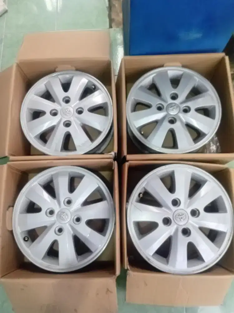 4 velg avanza S