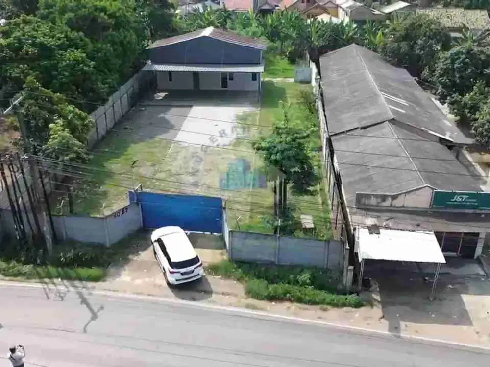 Dijual Tanah dan Bangunan, Akses Container Dekat Tol Legok. Lokasi Strategis!