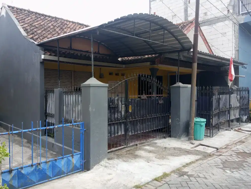 Rumah di kontrak kan