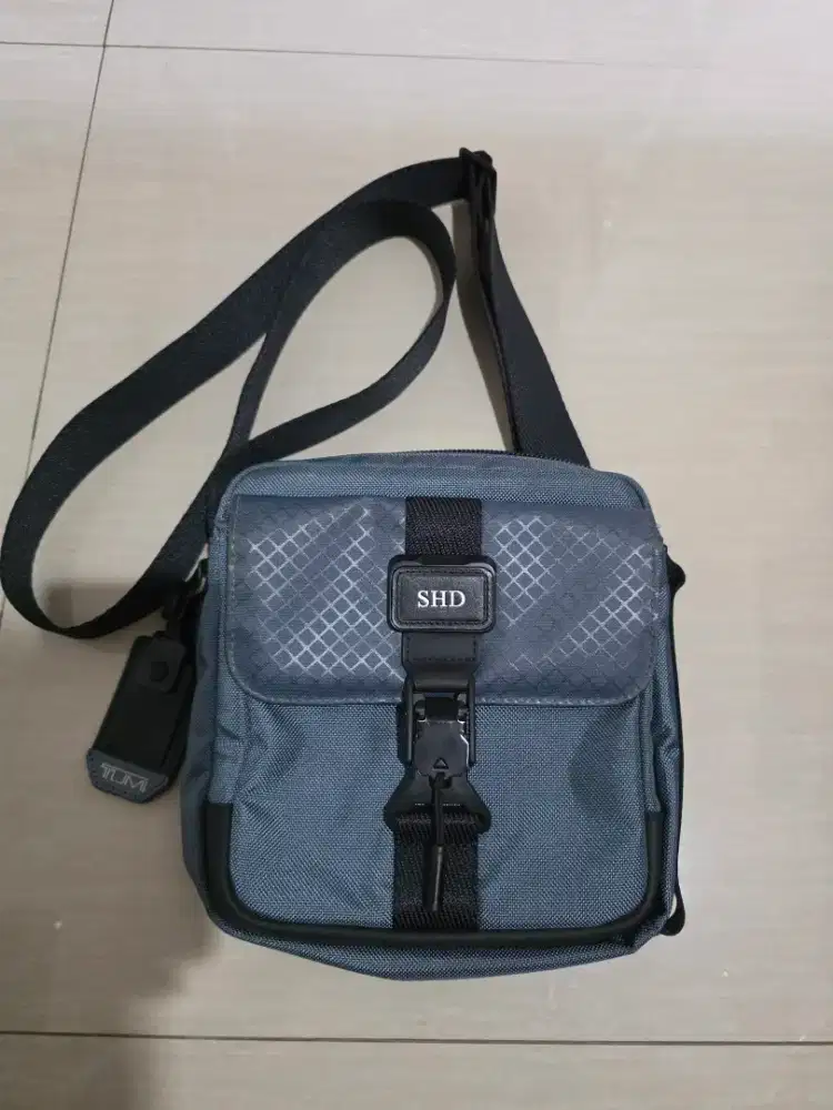Tumi Junior Crossbody Preloved