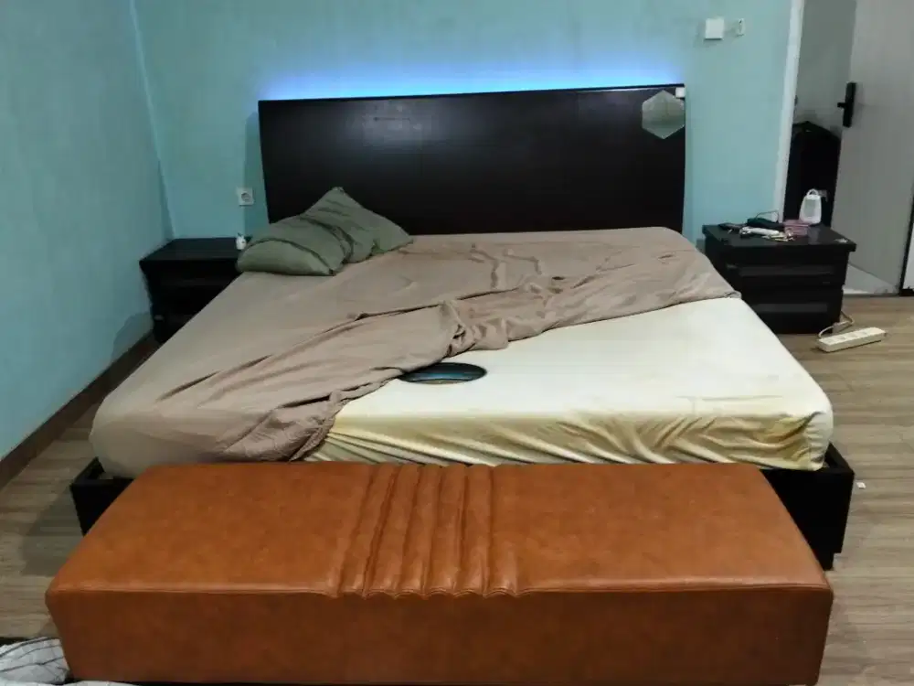 jual kasur lady americana + ranjang + nakas + meja rias