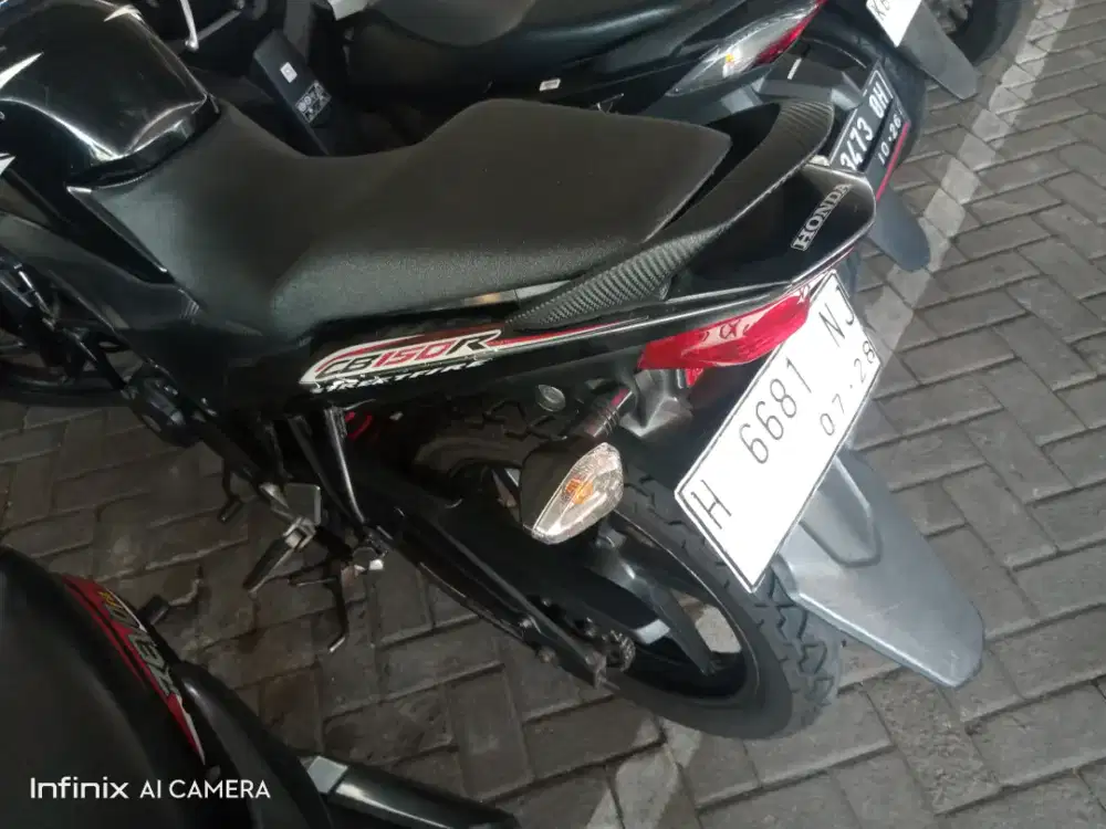 honda cb150r tahun 2013 tangan ke 2 terawat