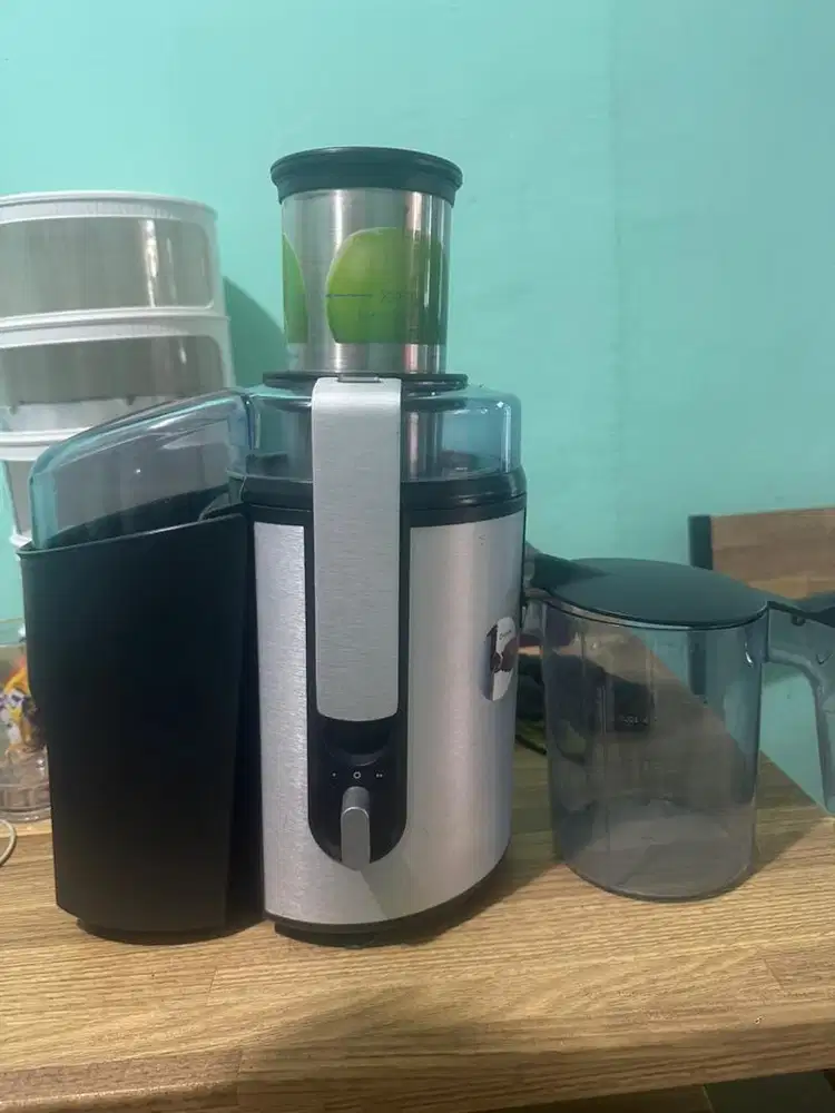 JUICER PHILIPS tipe hr 1865