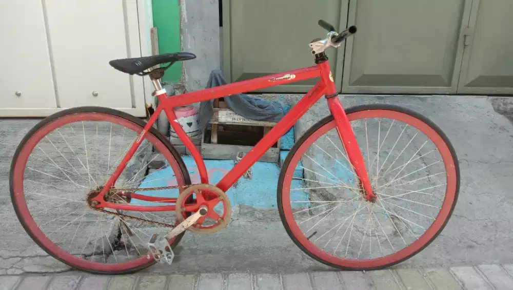 DijuaL Sepeda Fixi Uk700.Rem torpedo.Barang Msih bgus,Siap Pakai.