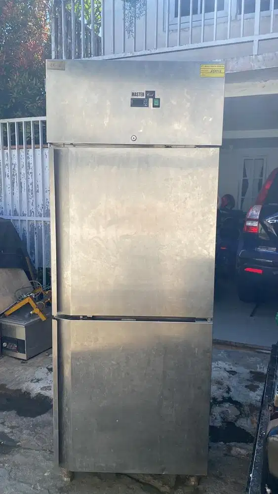 Kulkas Dua Pintu