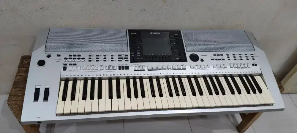 Keyboard yamaha psr s900