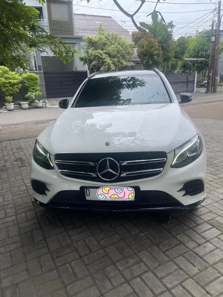 DIJUAL MERCEDEZ BENZ GLC 200 TAHUN 2019