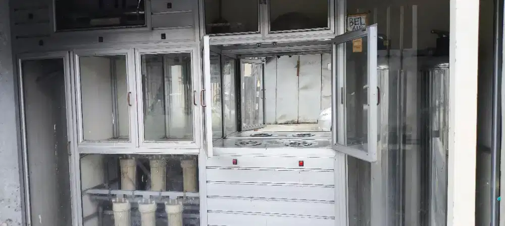 Mesin air isi ulang bekas