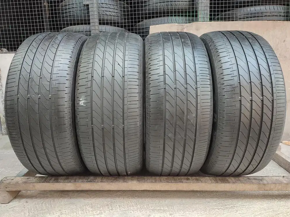 Ban bekas 235/50 R18 Bridgestone turanza