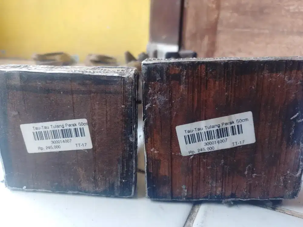 Dijual barang koleksi, pajangan, hiasan (patung tau tau)