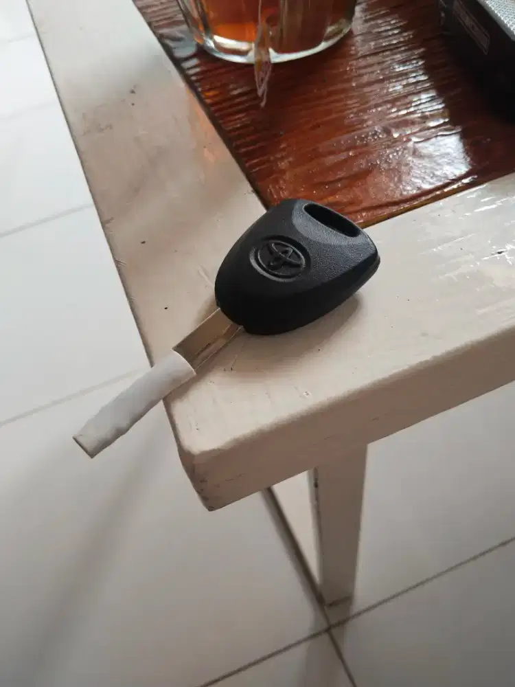 Kunci remote Toyota calya original