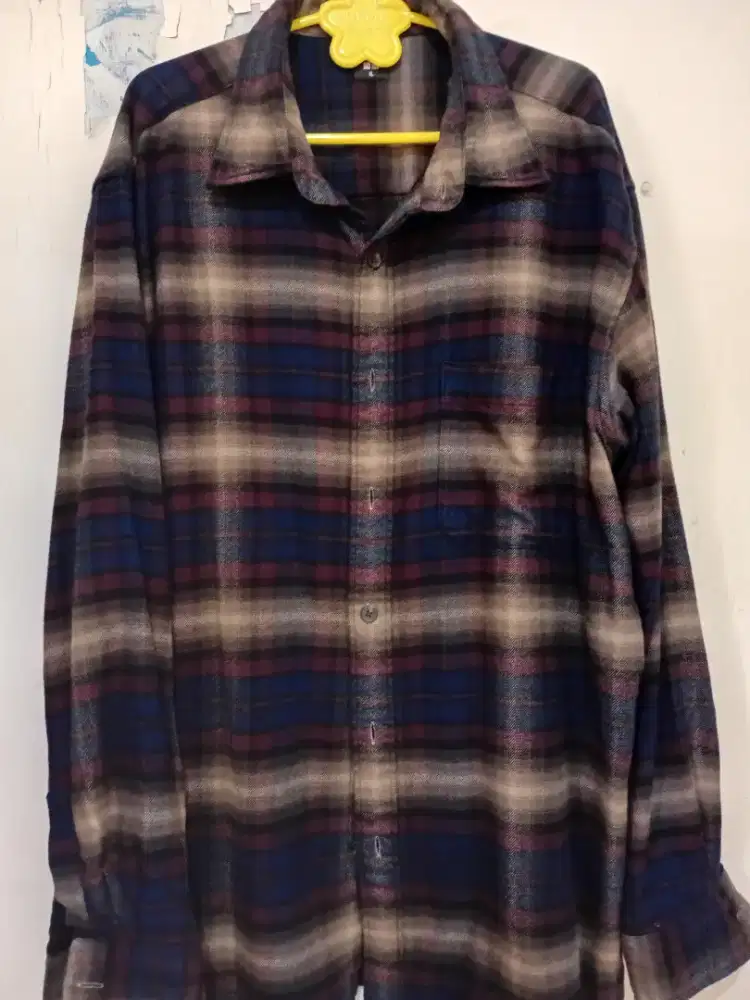 Baju Flanel UNIQLO size XL like new