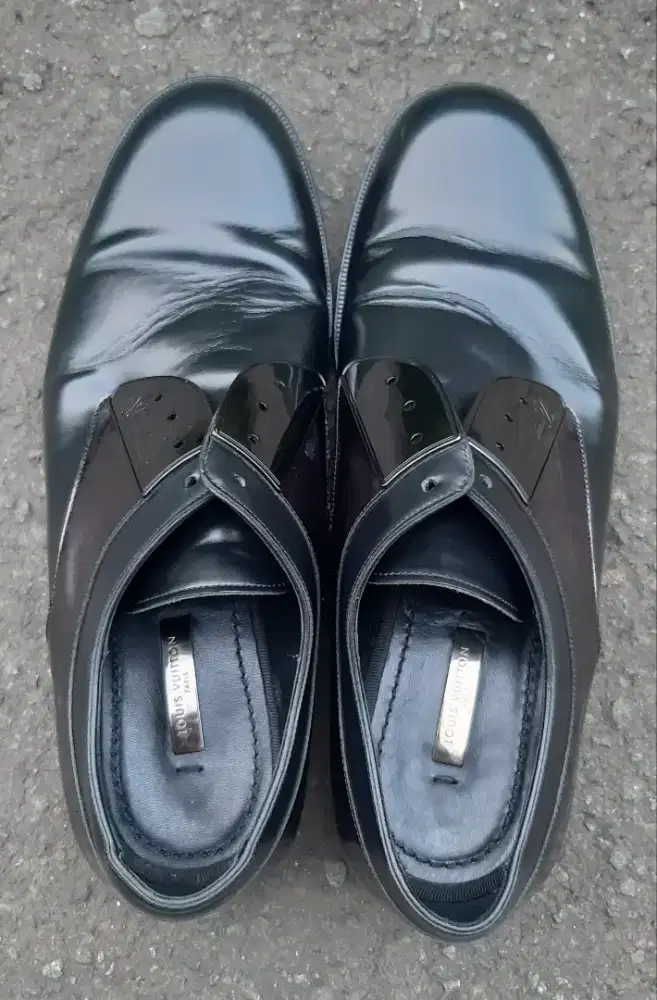 SEPATU FORMIL LOUIS VUITTON ORIGINAL 40.5 KULIT