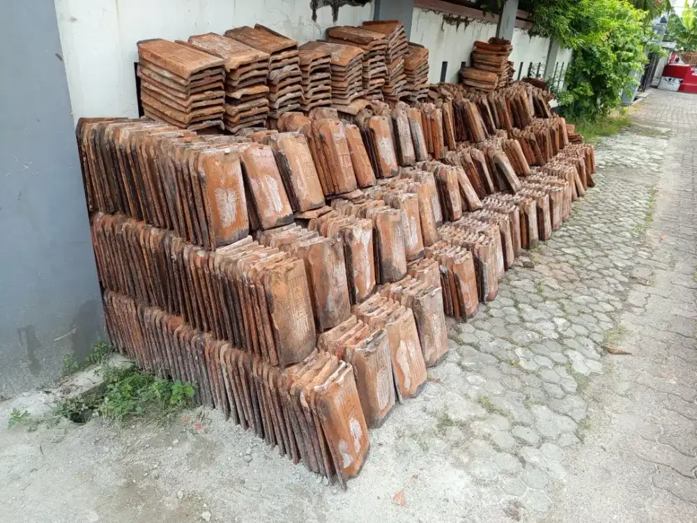 Genteng kodok bekas
