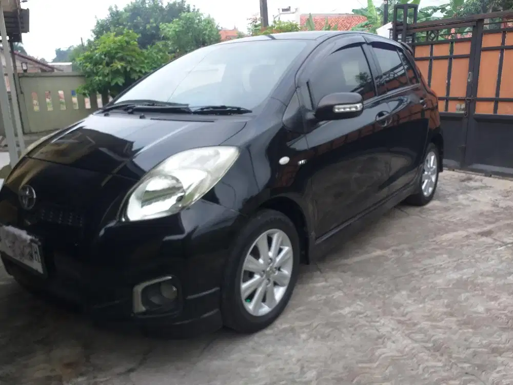 Toyota Yaris 2012 Bensin