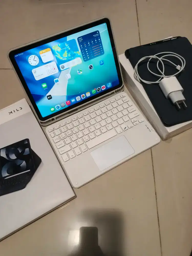 Ipad Air 5 M1 64gb + Keyboard Case