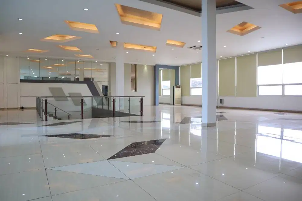 Disewakan Kantor Cantik Semi Furnished Di Mainroad BKR Bandung