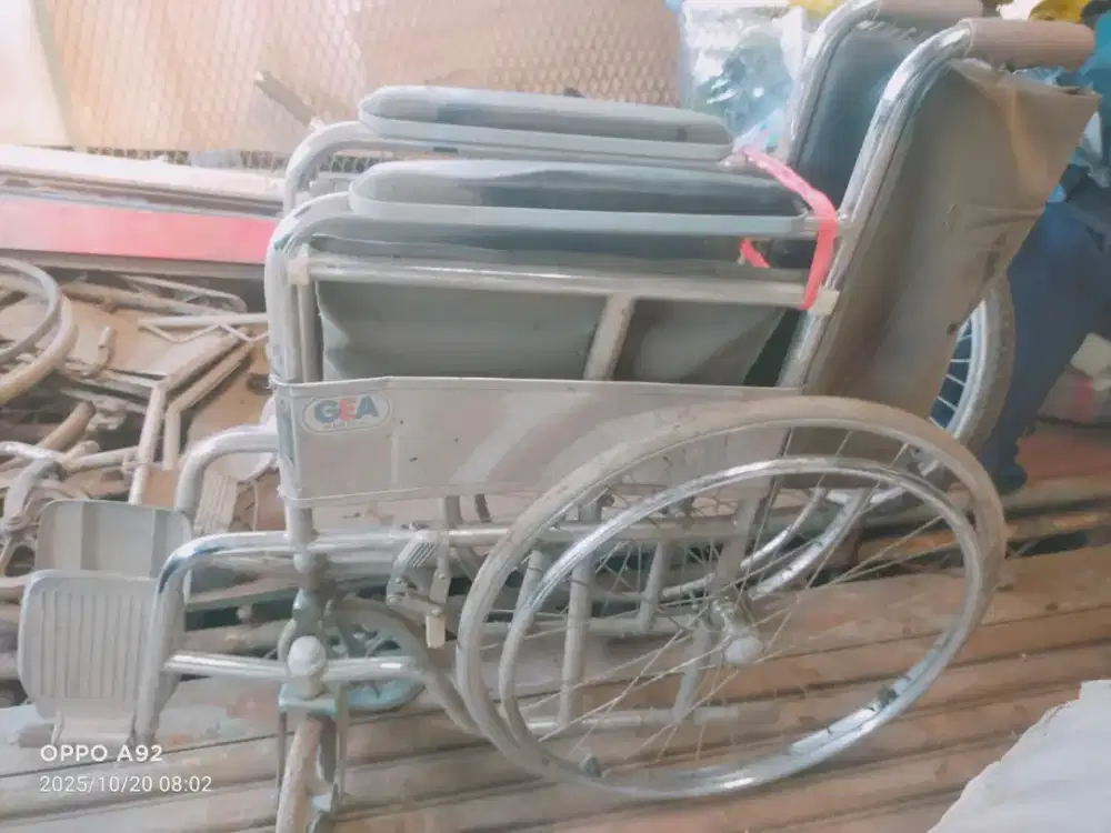 Kual kursi roda siap pakai