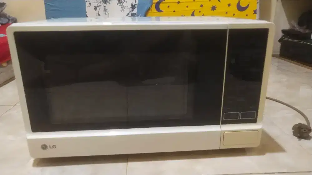 Microwave oven LG