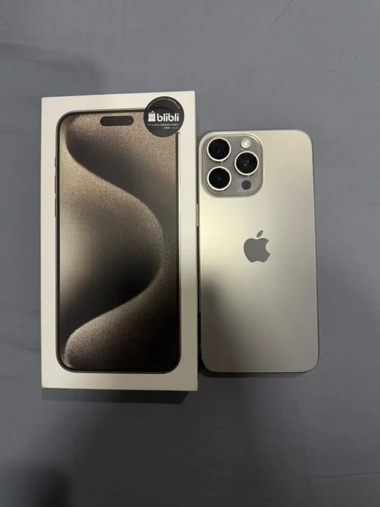 JUAL IPHONE 15 pro max 256 Natural Titanium