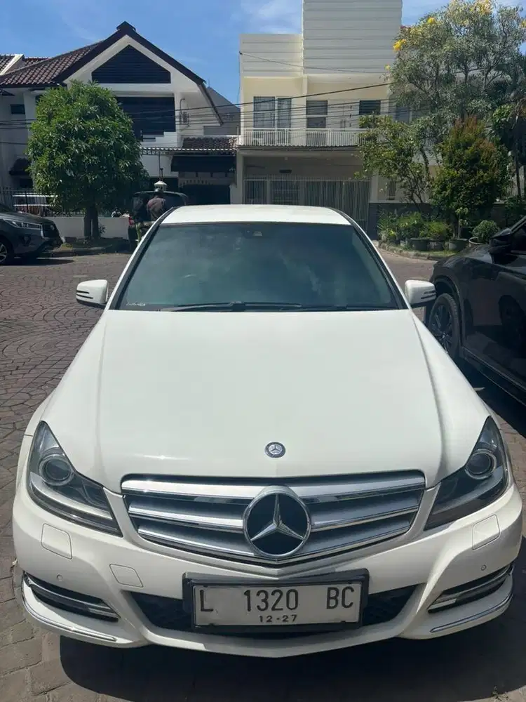 Mercedes-benz c200 (2013)