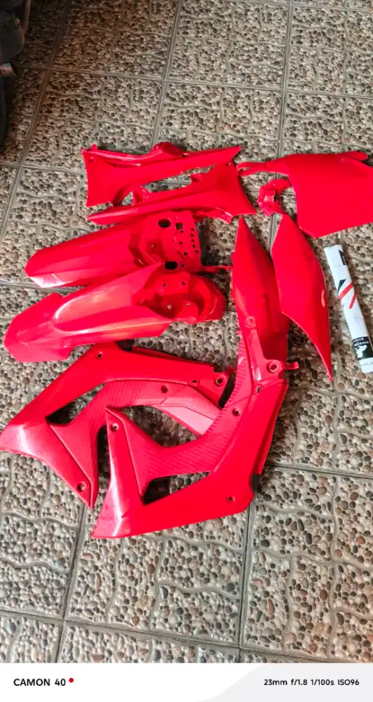 Bodi /body set motor honda CRF 150 merah plus striping blm di pke