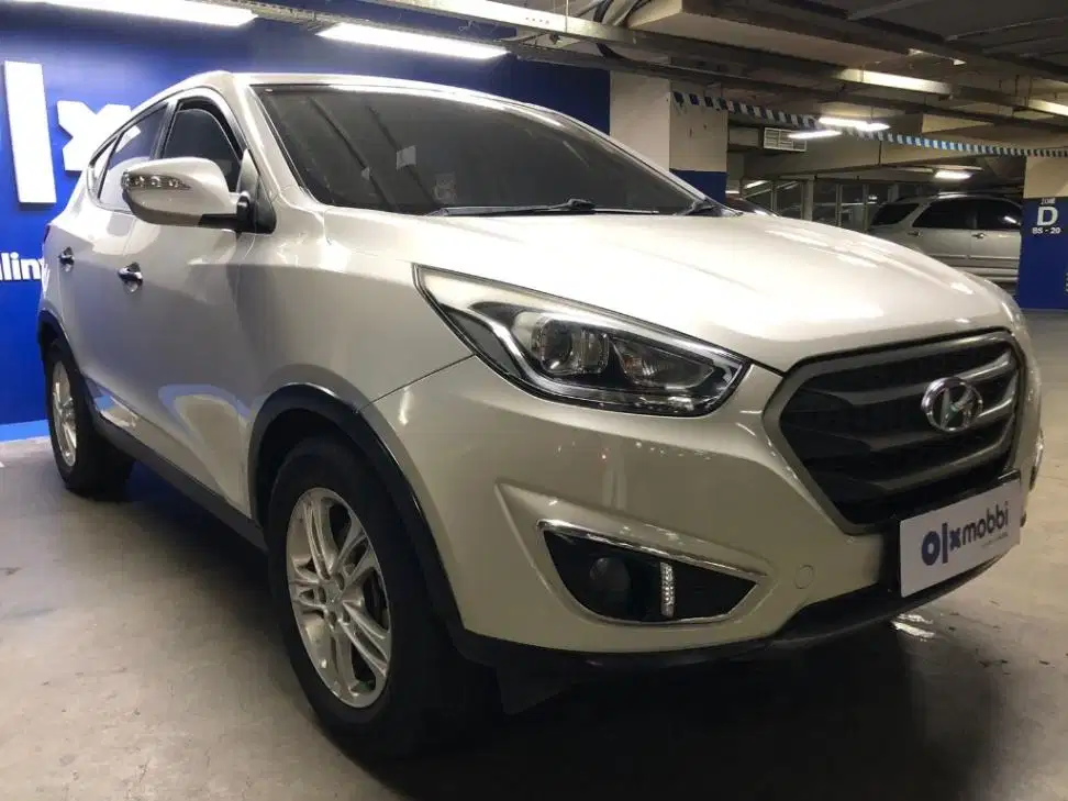 TERMURAH Hyundai Tucson 2.0 Bensin-AT 2013 KLO B