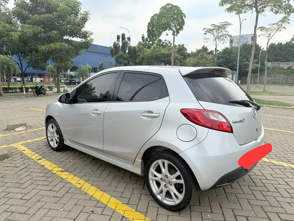 Mazda 2 2010 Bensin