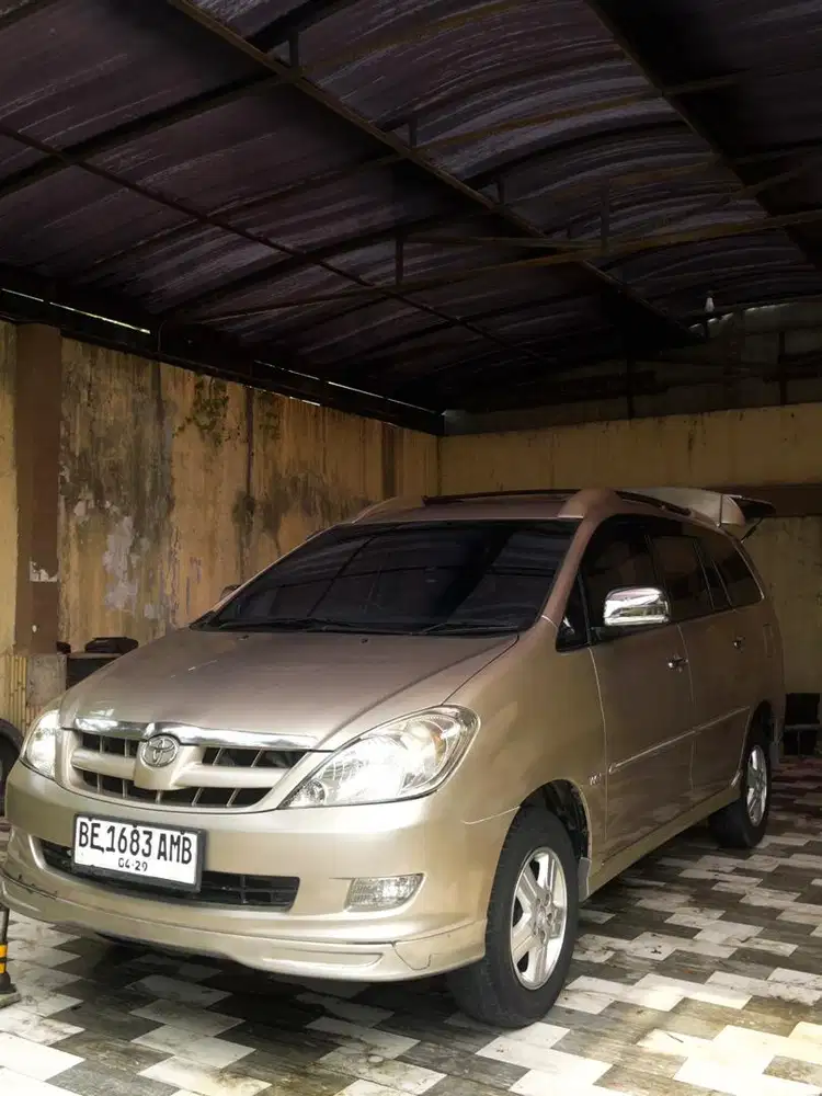 [LOW KM, IRIT] Toyota Kijang Innova G 2005