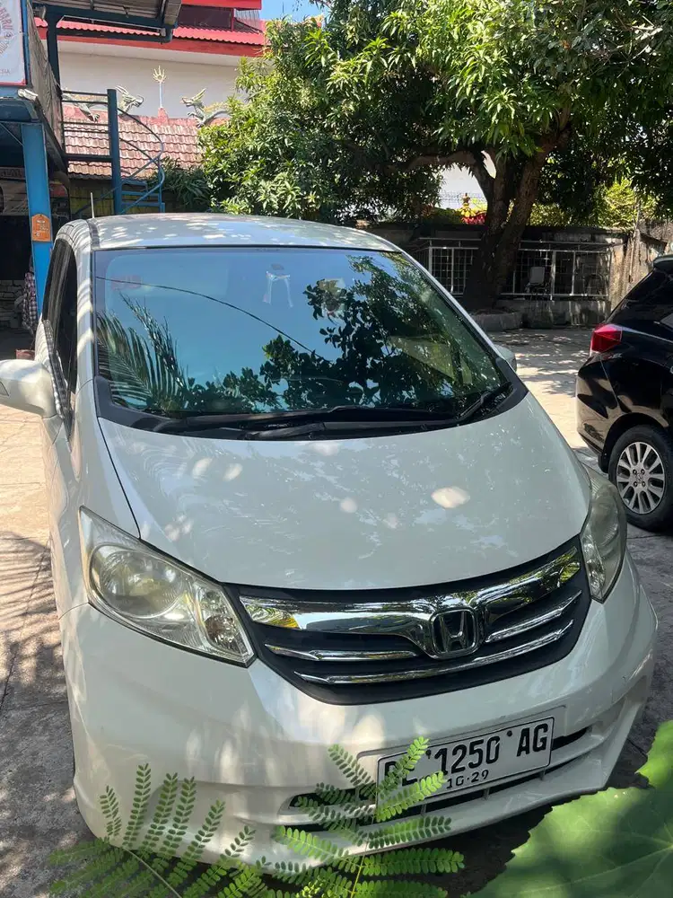 Honda Freed 2012