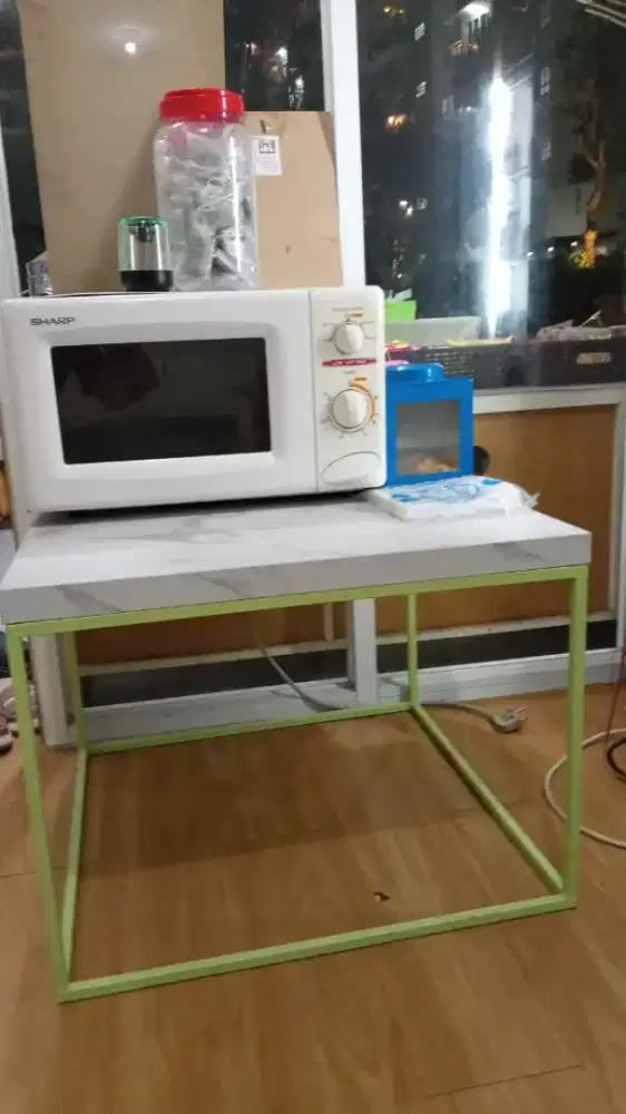 Meja Besi Informa