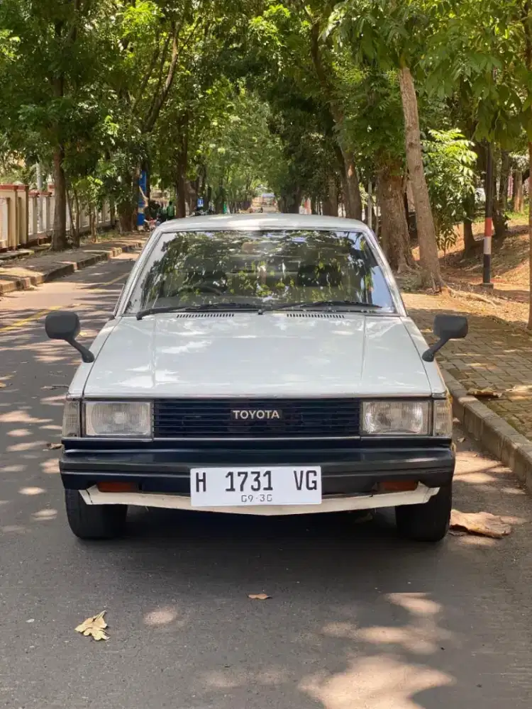 Toyota Corolla DX 1983