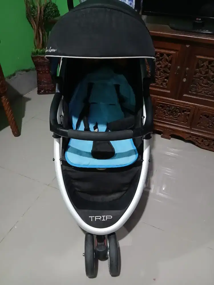 Stroller bayi dan anak
