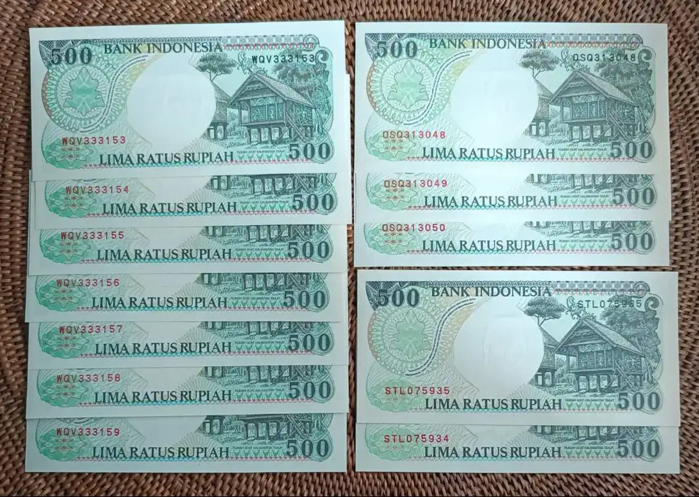 Uang Kertas Rp. 500 Gambar Orangutan (Emisi 1992) - UNC Seri Berurutan