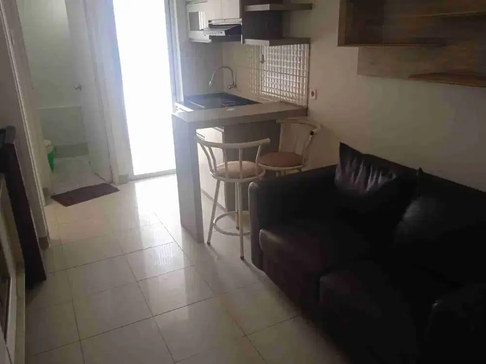 DISEWAKAN APARTEMEN BASSURA CITY TYPE 2 KAMAR FURNIS DIATAS MALL