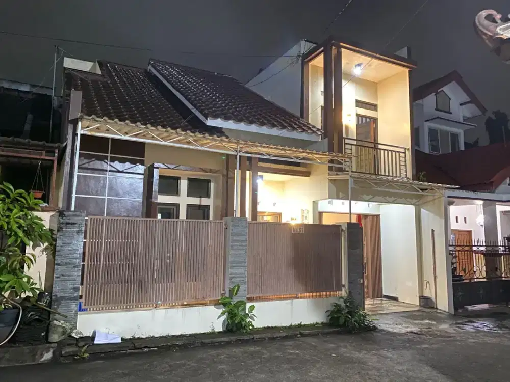 Rumah 2 Lantai Kokoh Hanya 700 Jutaan - Dekat Jl. Raya Jogja-Solo