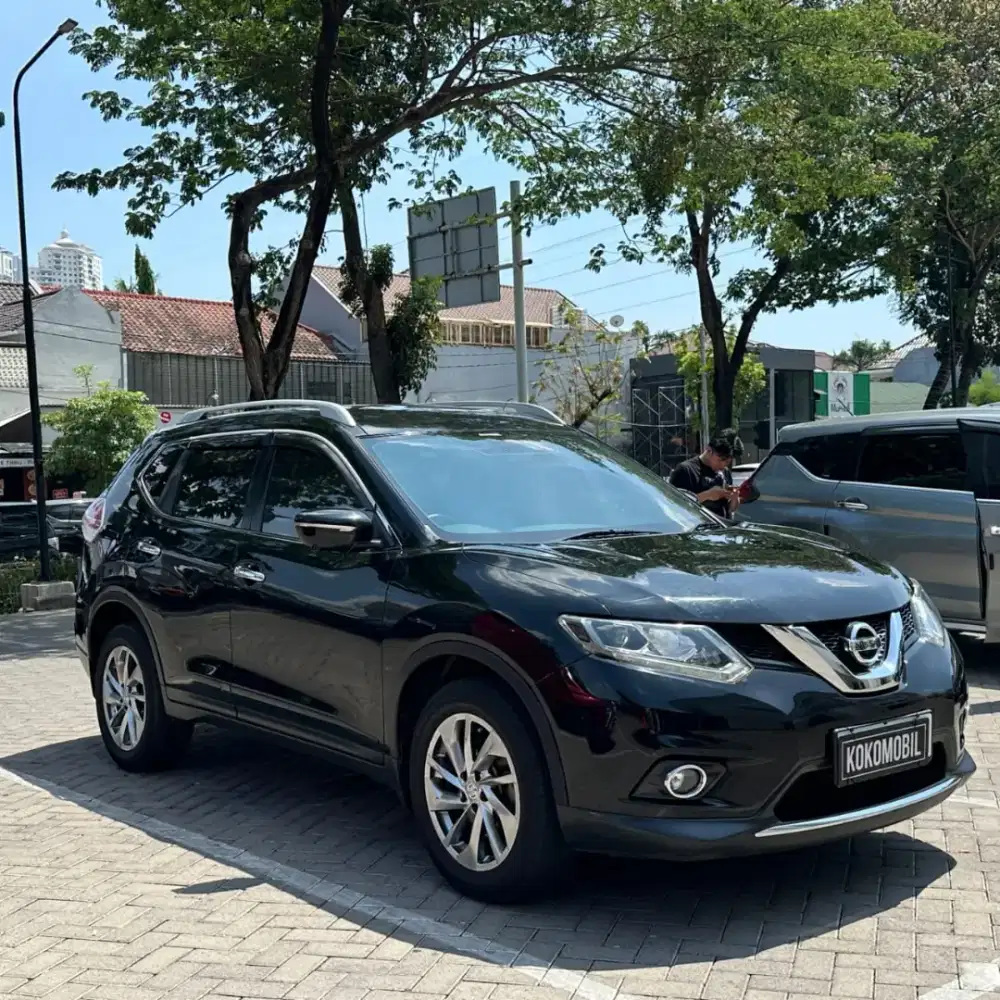 NISSAN XTRAIL 2.5 AT 2015