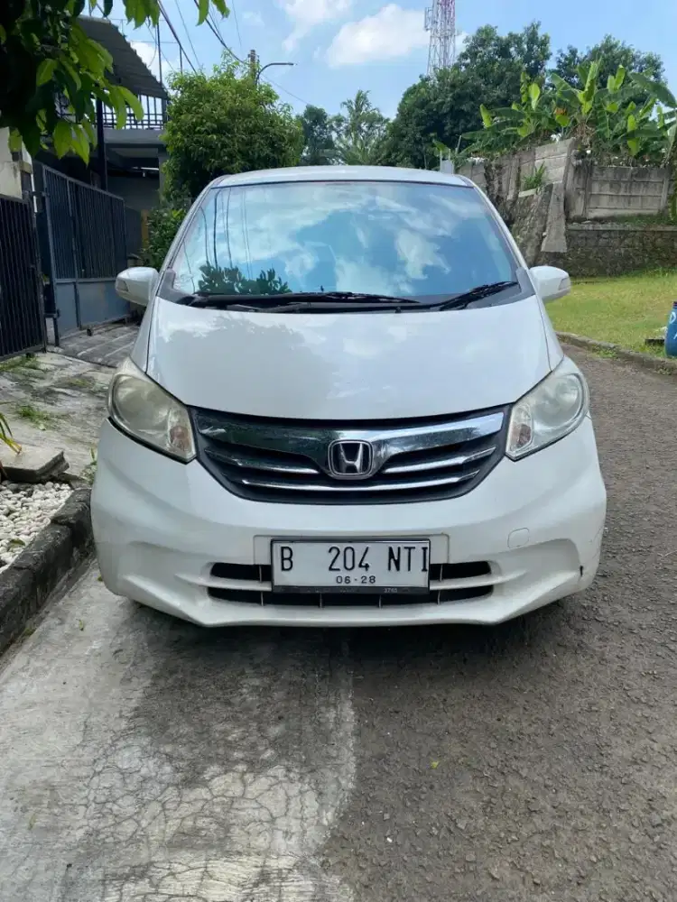 Honda Freed 2013 Bensin