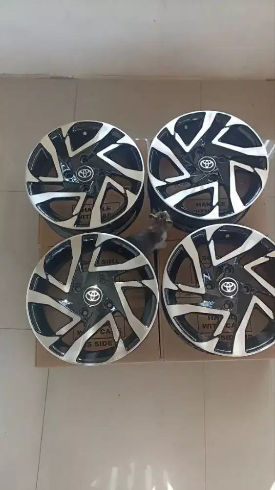 VELG VELOZ RING 15 SATU SET PENTIL TUBLES