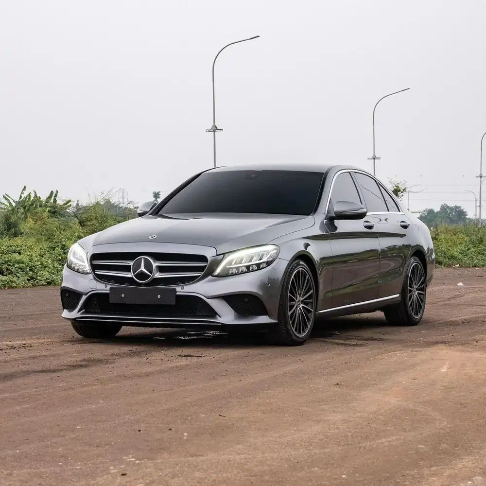 (Rare Color!!) Mercedes-Benz C200 Avantgarde FL 2020 2019 C300