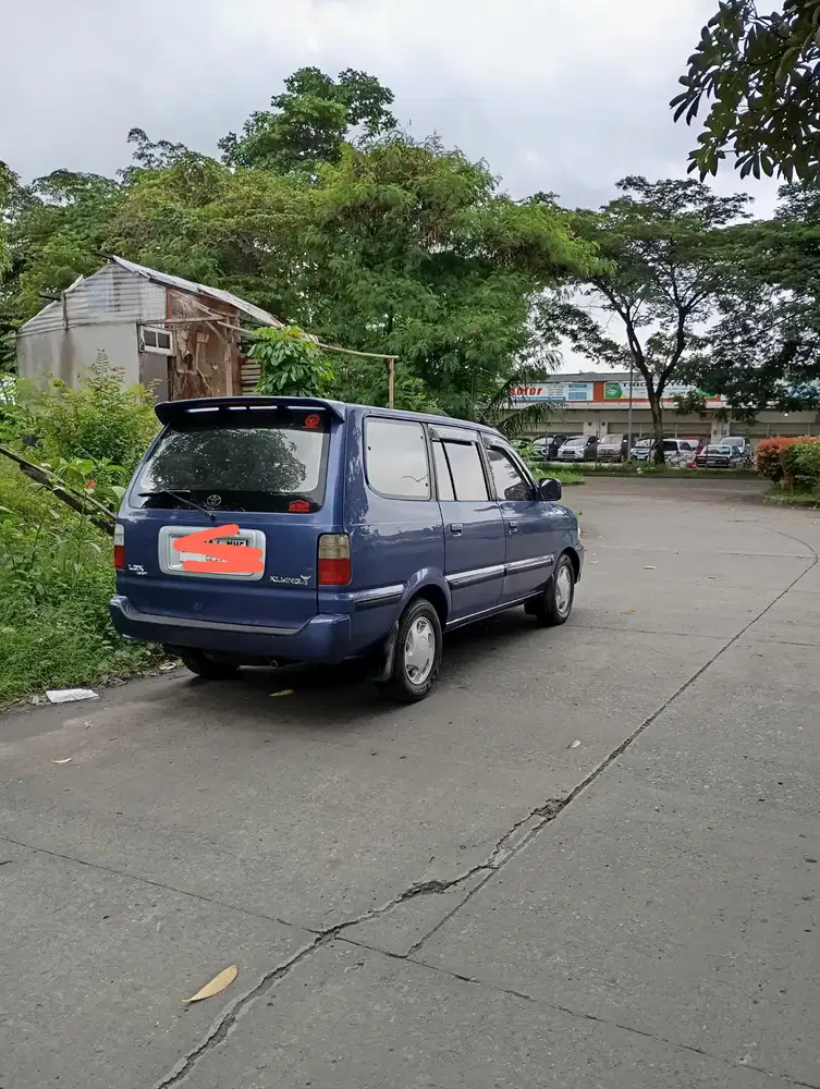 Toyota Kijang 2000 Bensin