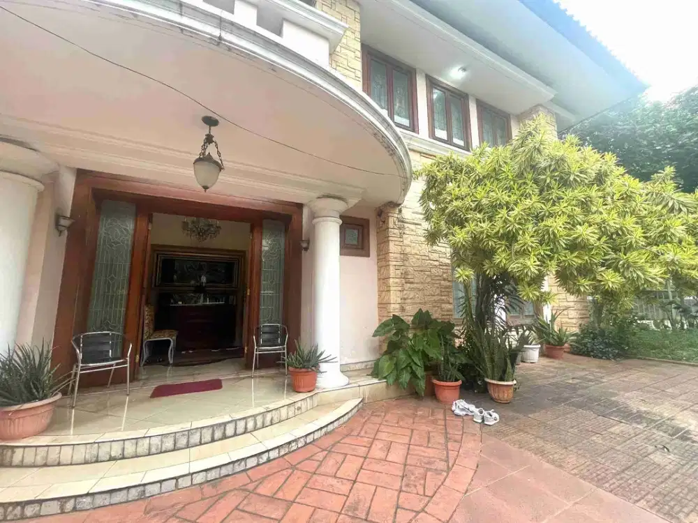 Dijual Rumah Bagus Siap Huni di Bintaro Sektor 1
