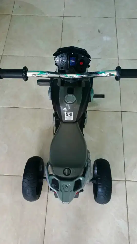 Mainan anak motor gowes M-888A Abu/Hitam